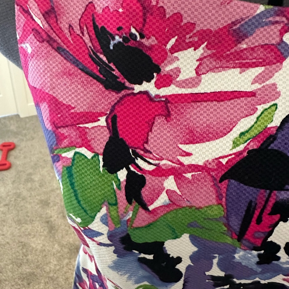 Great spring dress! Beautiful floral  mixture of pinks and purples